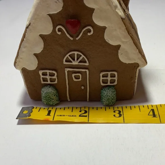 The Salem Collection Little Ginger Town Gingerbread House - Picture 4 of 9